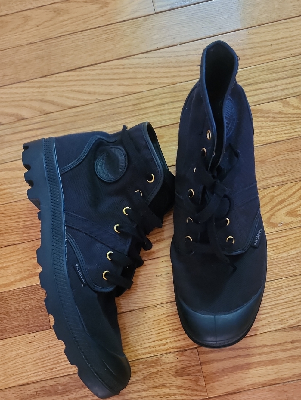 Men's Palladium Black Pampa Hi Originale Canvas High-Top Boots - Picture 2 of 9